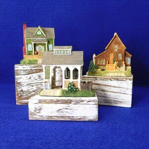 Set of 3 Liberty Falls Figurines Trapper Cabin, Hillside Farm, Hillside Cow Barn